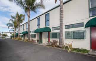 6/1 Coates Street, Hamilton East