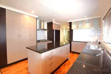 14 Provence Esplanade, Te Atatu Peninsula