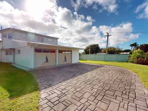 121 Rua Avenue, Waitarere Beach