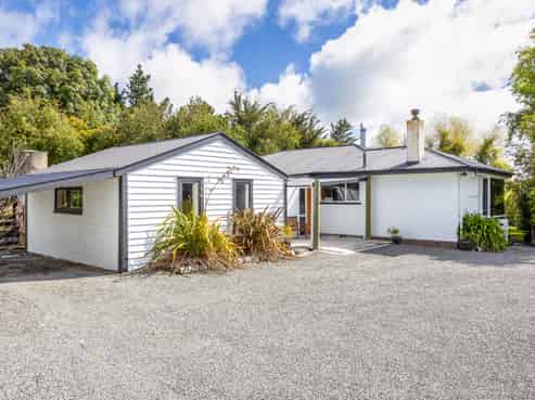 707 Loburn Whiterock Road, Loburn