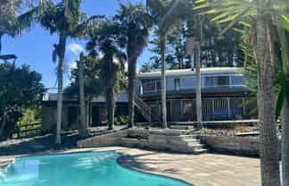 32 Christian Road, Swanson