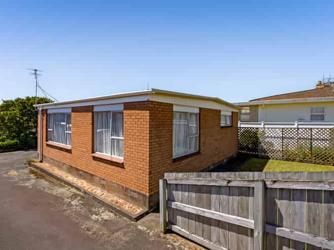 56b Young Street, New Plymouth