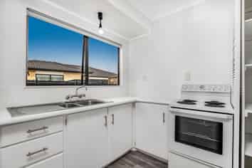 2/30 Gloucester Road, Manurewa