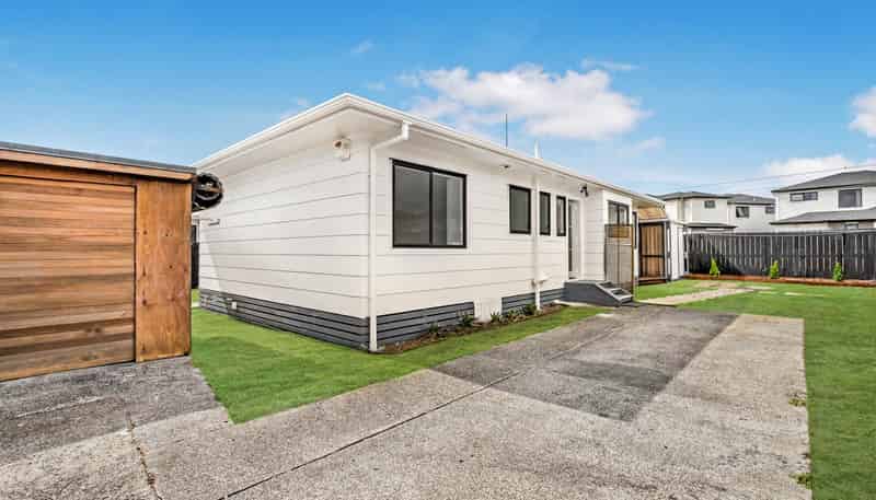 2/30 Gloucester Road, Manurewa