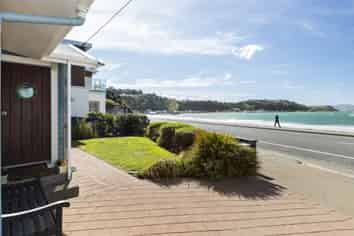 39 Marine Parade, Seatoun
