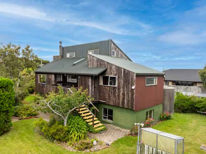 30 + 32 Scroggs Hill Road, BRIGHTON