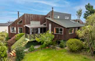 30 + 32 Scroggs Hill Road, BRIGHTON