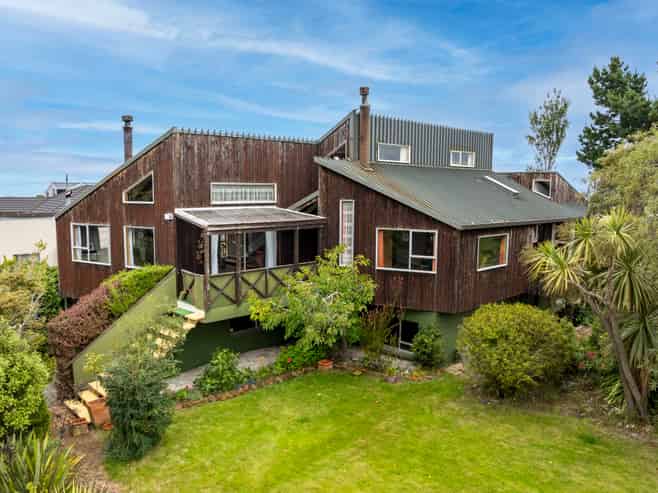 30 + 32 Scroggs Hill Road, BRIGHTON