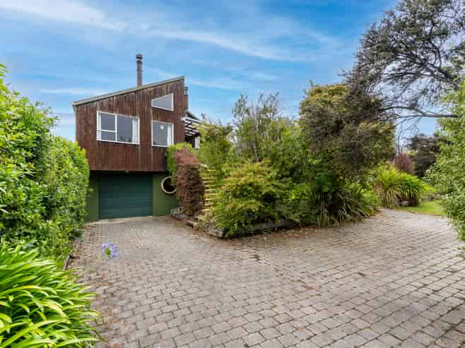 30 + 32 Scroggs Hill Road, BRIGHTON