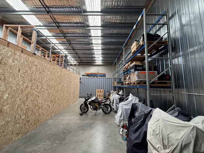 Versatile Unit in Grenada Business Park