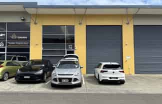 Versatile Unit in Grenada Business Park