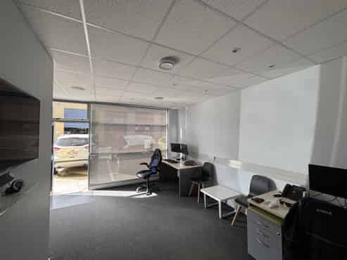 Versatile Unit in Grenada Business Park