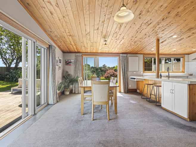 11 Wills Road, Waitara