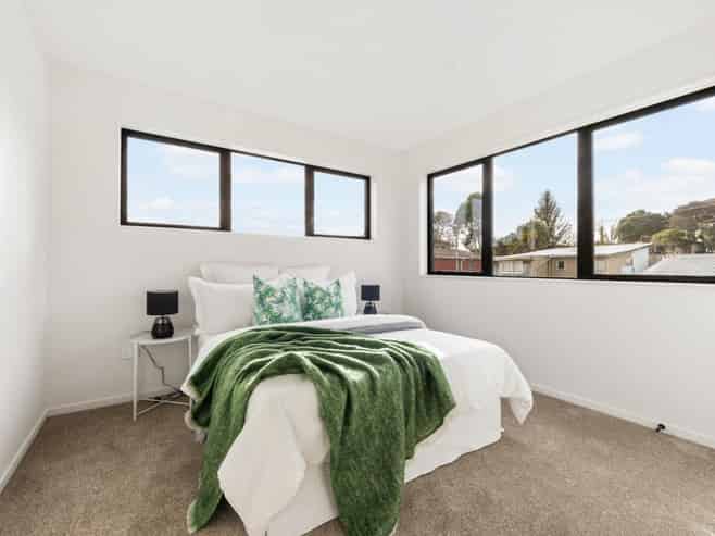 1/48 Larrisa Avenue, Henderson