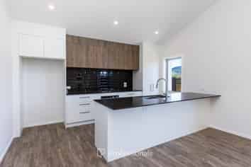 10 Silver Knight Street, Trentham