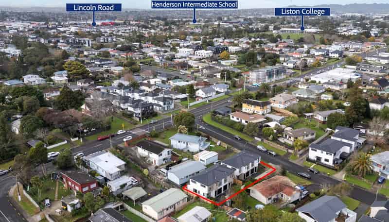 2/48 Larrisa Avenue, Henderson