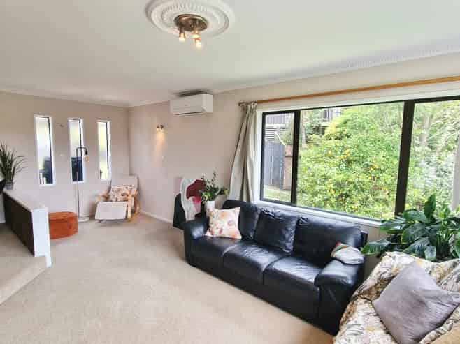 6 Exeter Street, Glenview