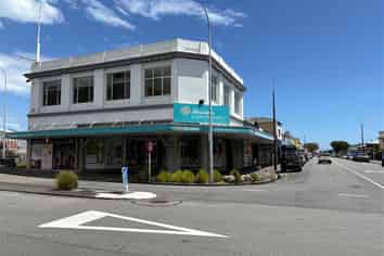 Prominently Positioned  Greymouth