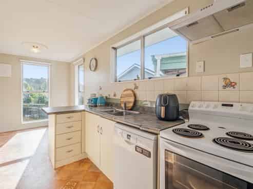 50 Aniseed Grove, Timberlea