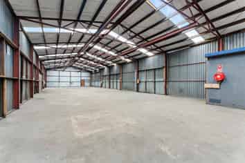 Spacious industrial facility