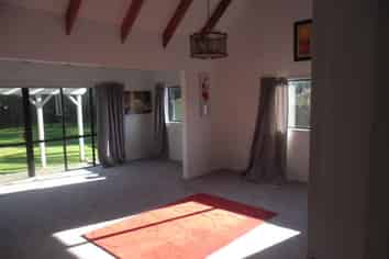 7 Hurworth Grove, Waikanae