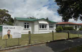 5 Clausen Street, Takaro