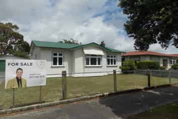 5 Clausen Street, Takaro