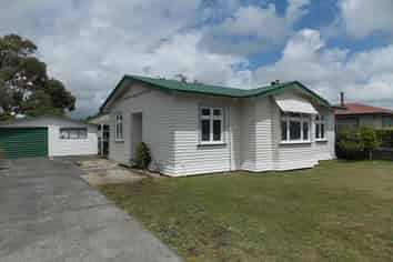 5 Clausen Street, Takaro