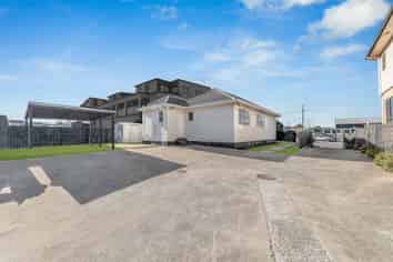313 Great South Road, Manurewa