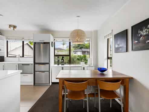 2/54 Garnet Road, Westmere