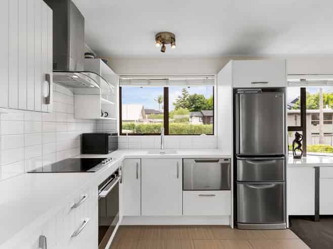 2/54 Garnet Road, Westmere