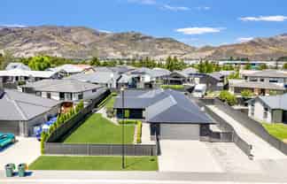 15 Hosking Drive, Cromwell