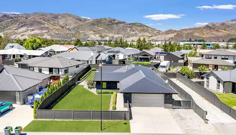 15 Hosking Drive, Cromwell