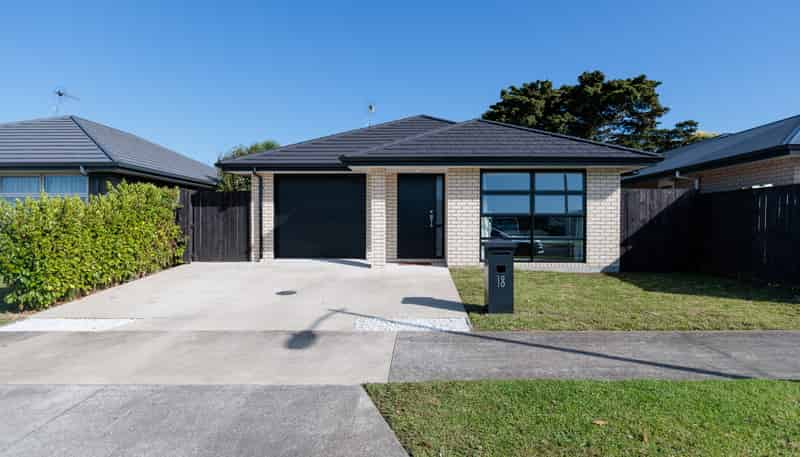 18 Tomairangi Crescent, Pukekohe