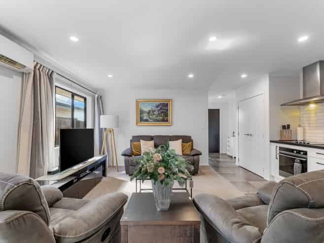 18 Tomairangi Crescent, Pukekohe