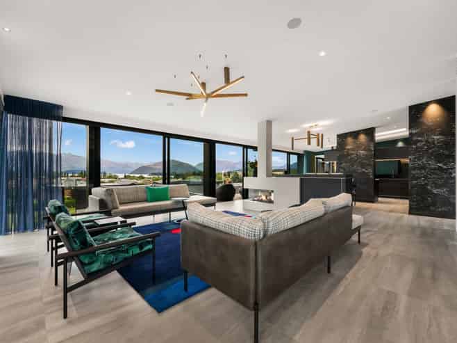 9 Little Alpha Loop, Wanaka