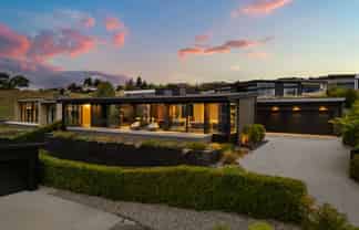 9 Little Alpha Loop, Wanaka