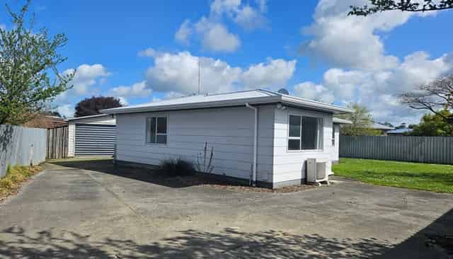 241b Cambridge Avenue, Ashhurst