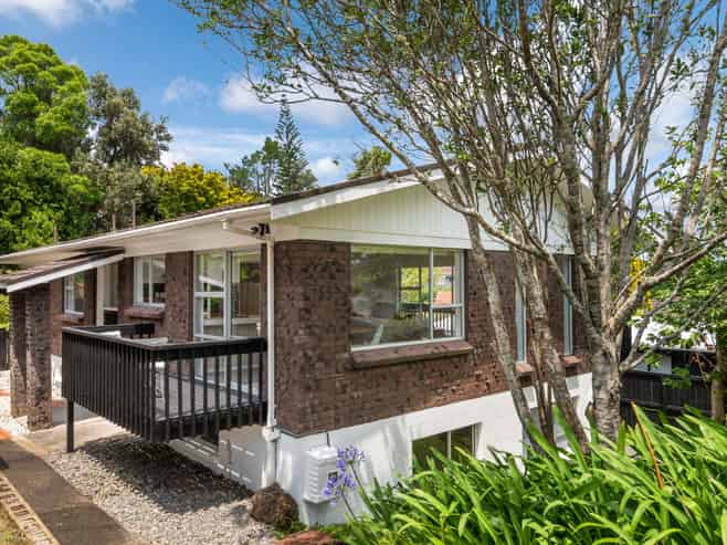 4 Sispara Road, Beach Haven