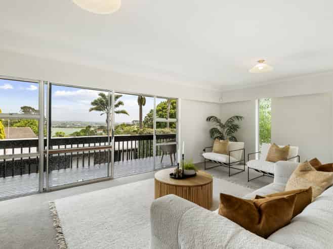 4 Sispara Road, Beach Haven