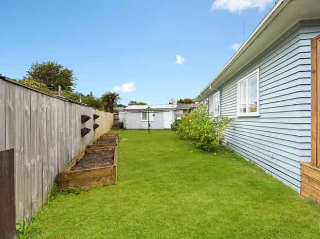 12 Tui Avenue, Forest Lake