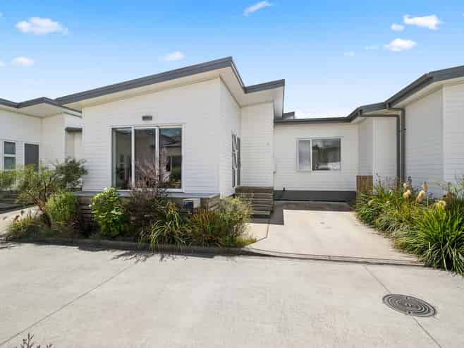 21/16 Ian Street, Koutu