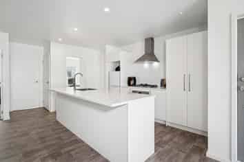 21/16 Ian Street, Koutu