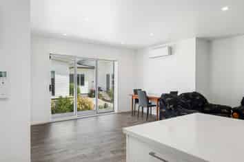 21/16 Ian Street, Koutu