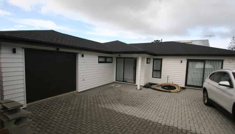 63 Fairclough Road, Beach Haven