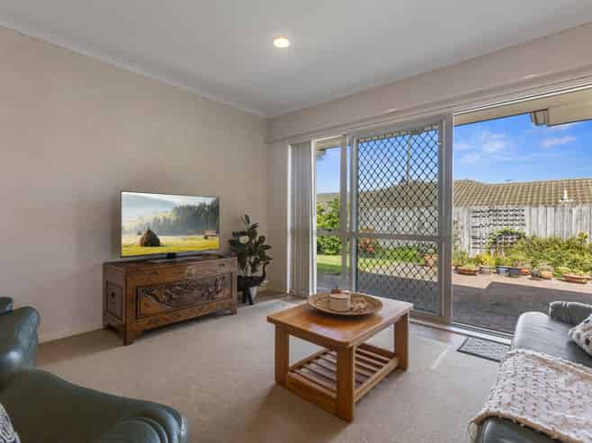 246 Castlewold Drive, Bethlehem