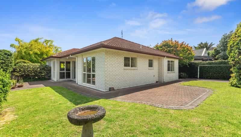 246 Castlewold Drive, Bethlehem