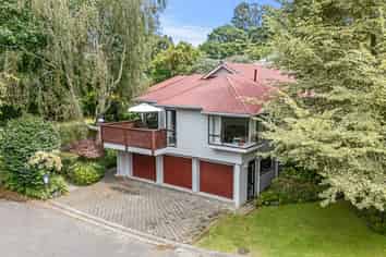 6A Spencer Place, Merrilands