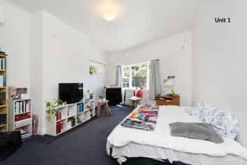 1-4/121 Hill Street, Thorndon