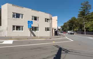 1-4/121 Hill Street, Thorndon